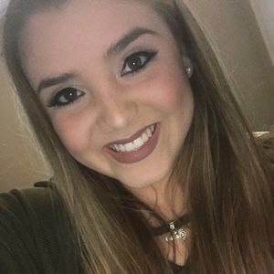 Meet your Posher, Adrianna